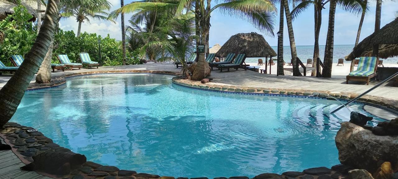 Xanadu Island Resort Сан Педро Екстериор снимка