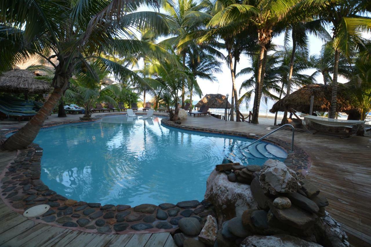 Xanadu Island Resort Сан Педро Екстериор снимка