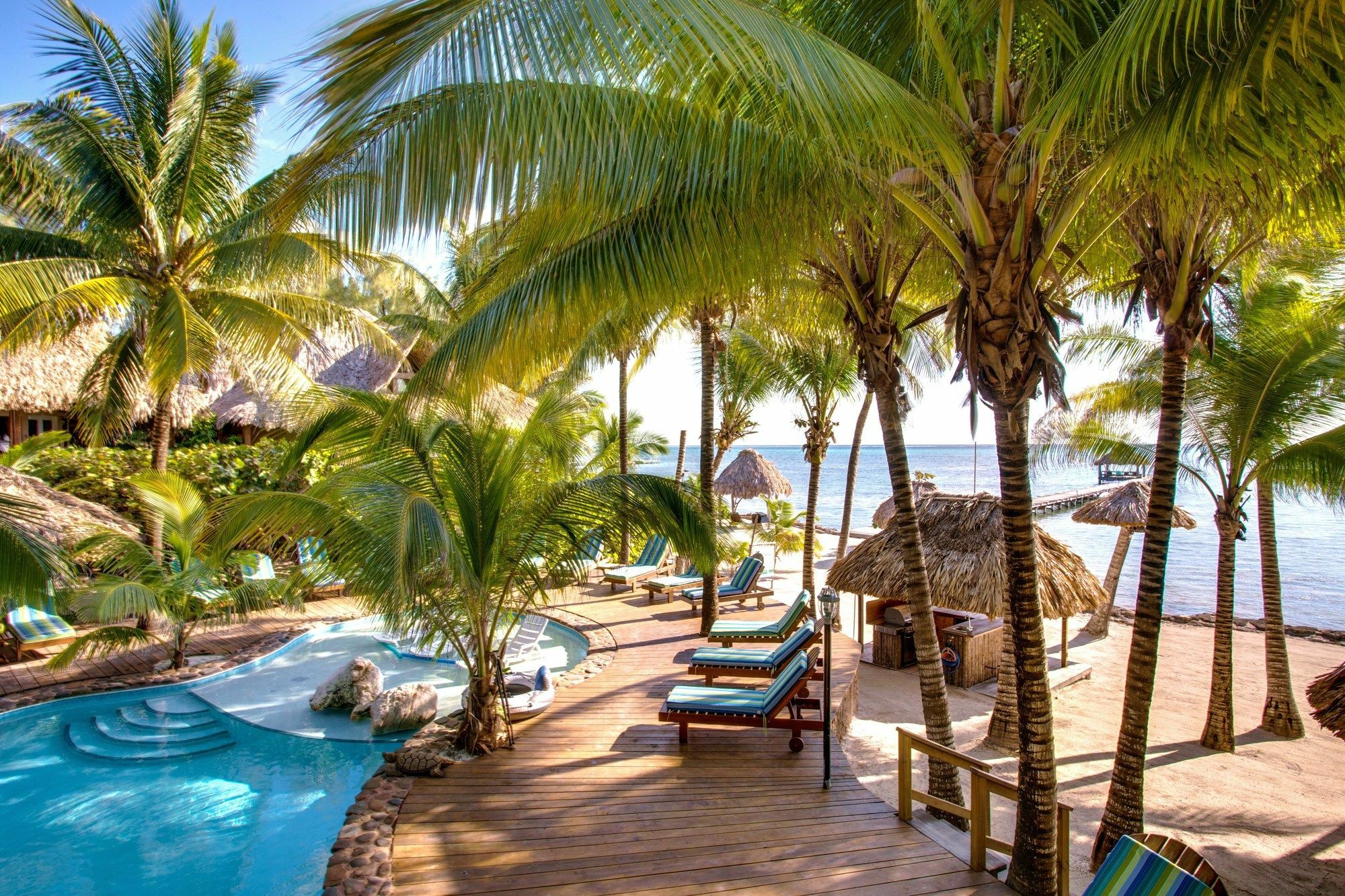 Xanadu Island Resort Сан Педро Екстериор снимка