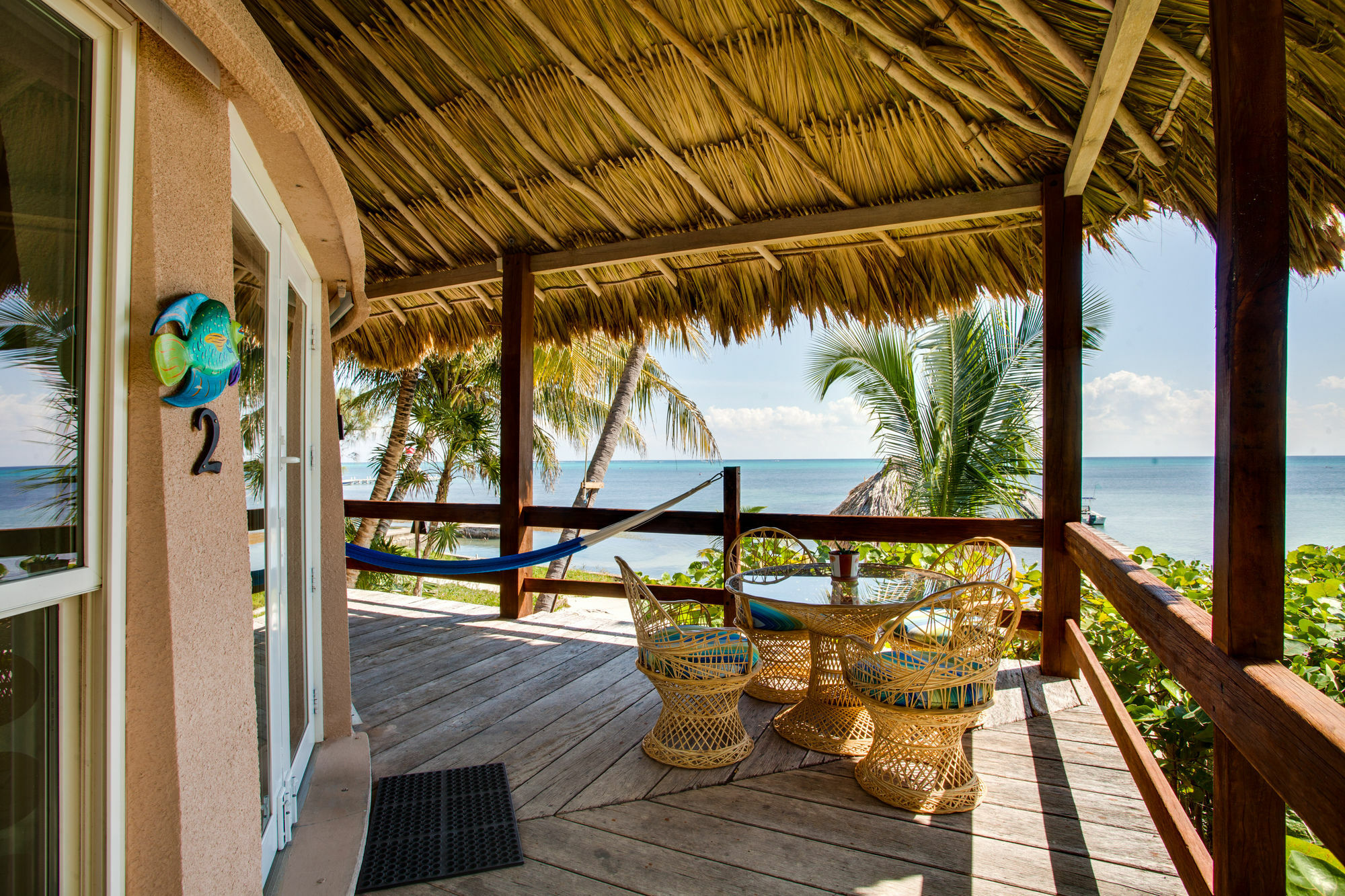 Xanadu Island Resort Сан Педро Екстериор снимка