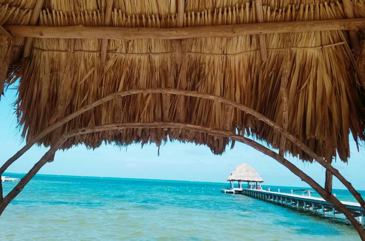 Xanadu Island Resort Сан Педро Екстериор снимка